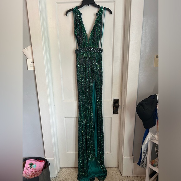 ALETA Prom Dress - Picture 2 of 4